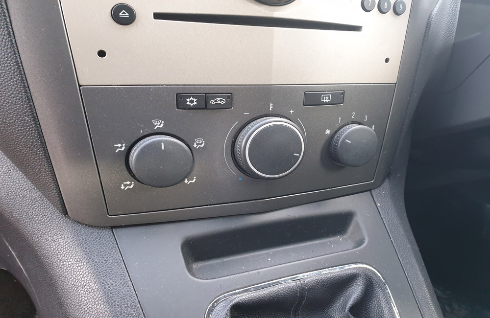 Vauxhall Zafira Club 16V Heater control panel
